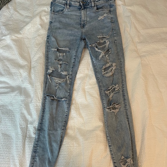 High Waisted Ripped Jeans - Picture 3 of 6